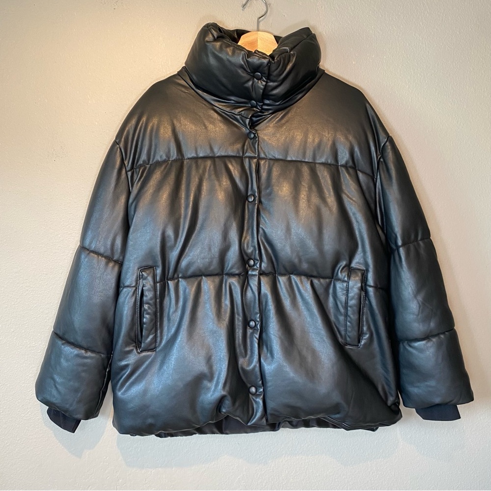 With the Girls By Avec Les Filles Black Faux Leather High Neck Puffer Jacket L
